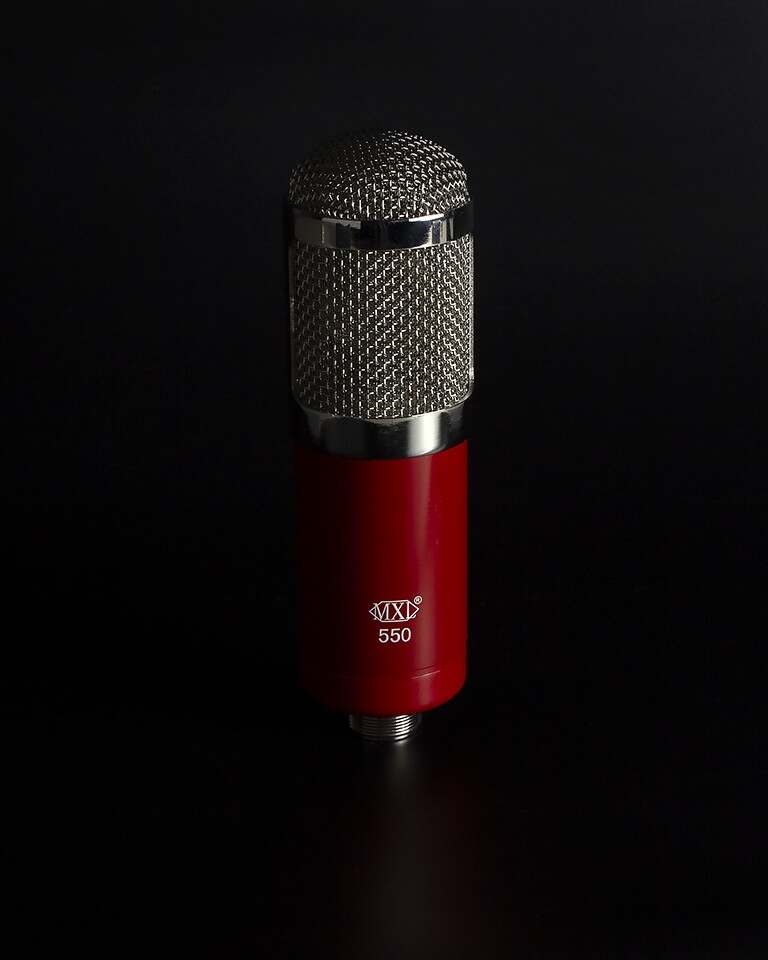 550/551 Red - MXL Microphones
