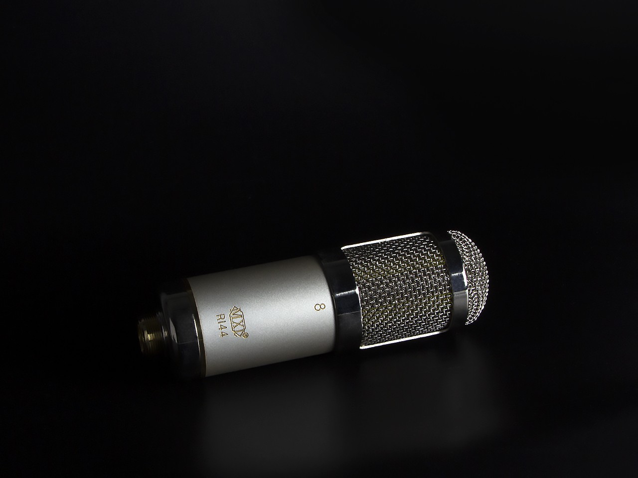 R-144 Heritage Edition - MXL Microphones
